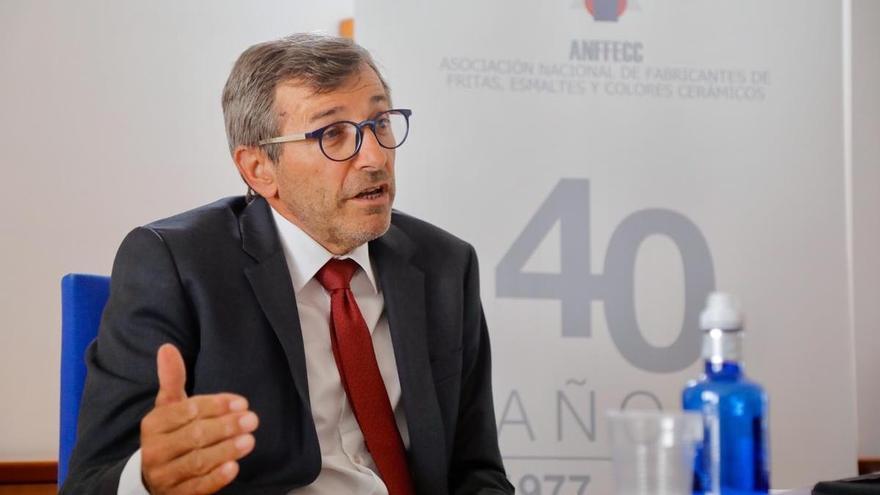 Nuevos problemas para la cerámica de Castellón: el fortalecimiento del dólar aumenta sus costes